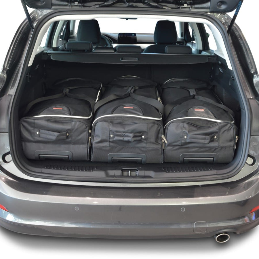 Reistassenset Ford Focus IV 2018-heden wagon – productfoto 2