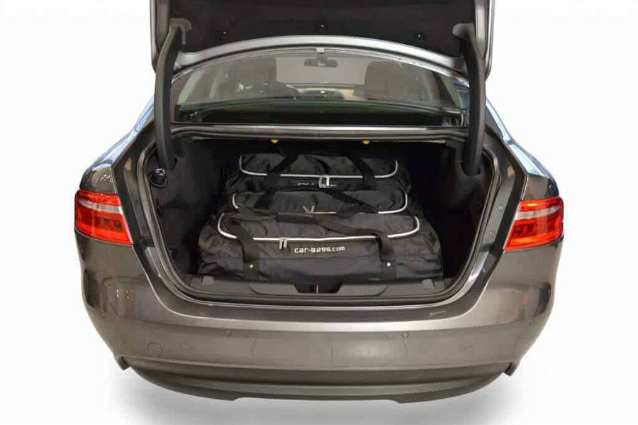 Reistassenset Jaguar XE 2015-heden 4-deurs sedan – productfoto 3