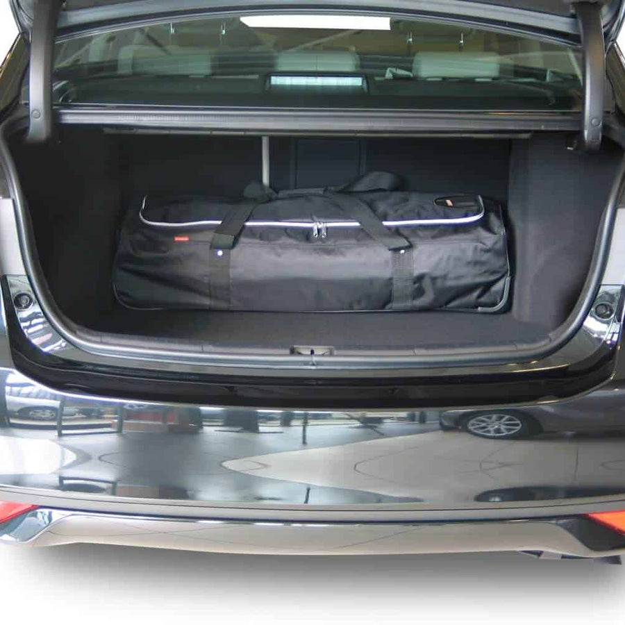 Toyota Avensis III 4dr Sedan | 2008-2015 Car-Bags reistassenset – productfoto 2