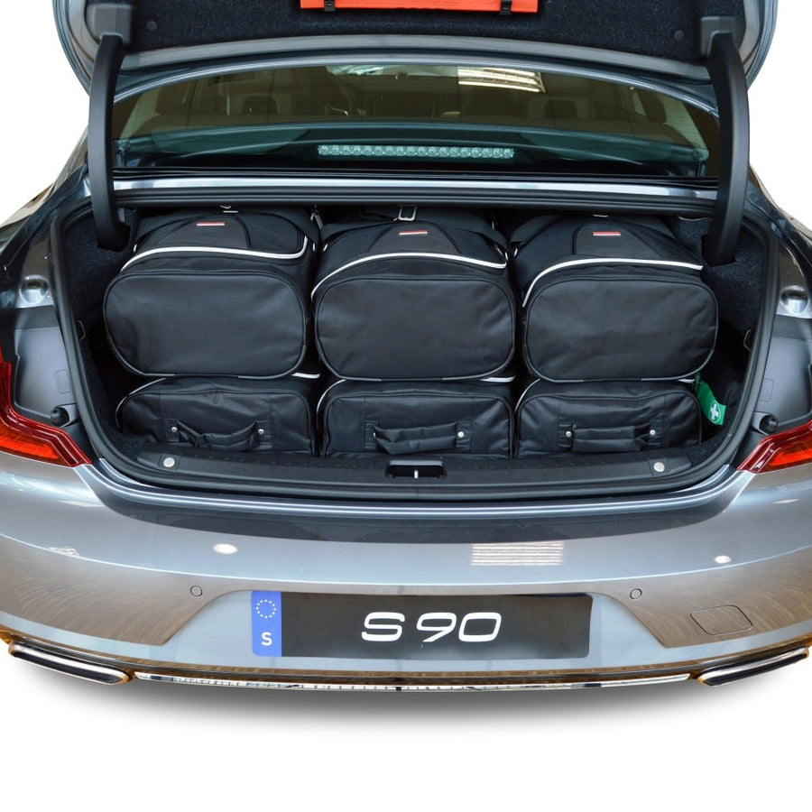 Volvo S90 4dr Sedan | 2016-heden Car-Bags reistassenset met Volvo logo – productfoto 4
