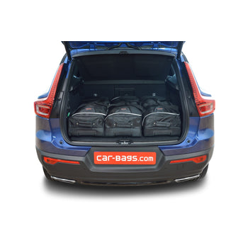 Volvo XC40 5dr SUV | 2017-heden Car-Bags reistassenset met Volvo logo – productfoto 2