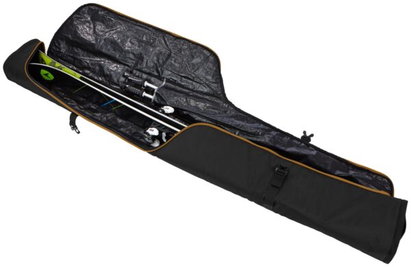Thule RoundTrip skitas 192 cm zwart met ski's en accessoires